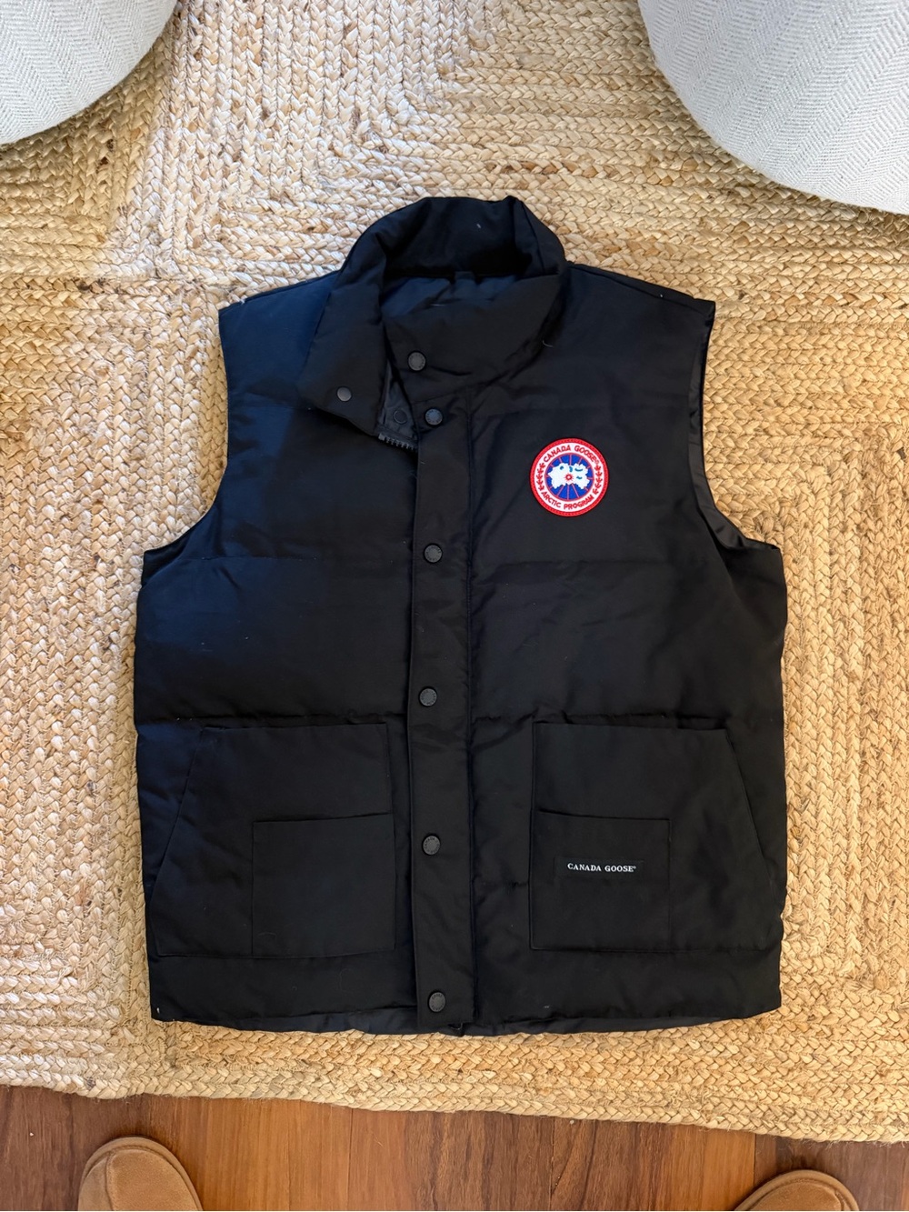 Canada Goose Black Down Fill Vest - Picture 2 of 5